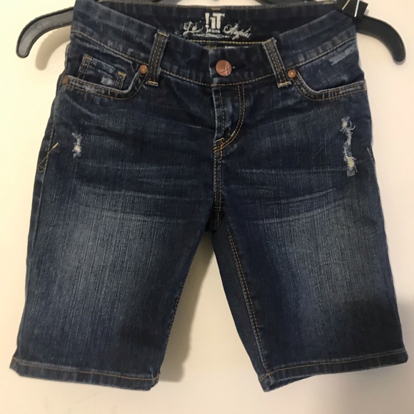 two shorts for 7-year-olds, one denim blue,black - Picture 3 of 12